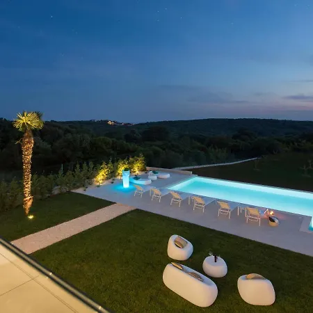 In With Pool Near Ruins *