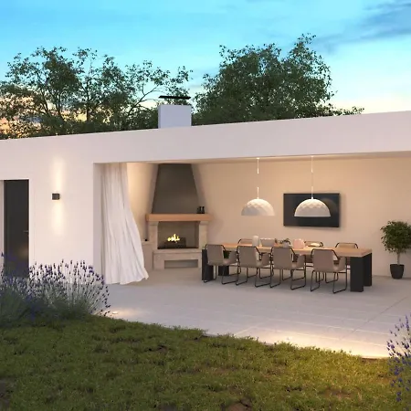 In With Pool Near Ruins