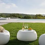 Villa In With Pool Near Ruins Pula