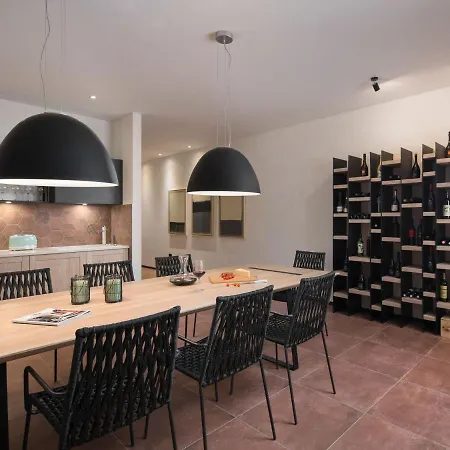 In With Pool Near Ruins Villa *