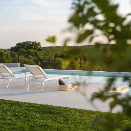 Boutique In With Pool And Sauna Villa *